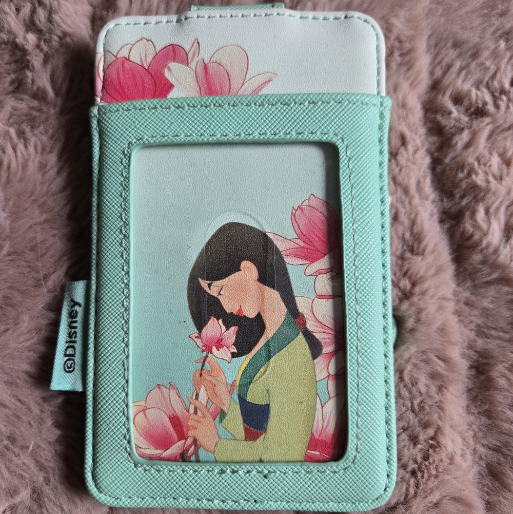 Disney Mulan Card Wallet - Picture 2 of 2